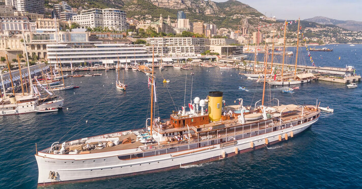 Noblesse Yachts